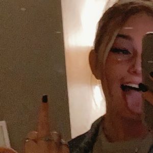 Meet your Posher, Hope